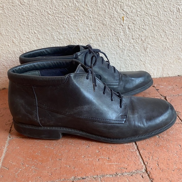 VINTAGE | Lace Up Booties - Picture 2 of 10